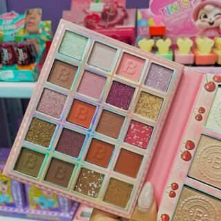 Eyeshadow Kit for Girls Complete Set for Stunning Eye Makeup - Best Quality Eyeshadow Kit For Girls - Eyeshadow Kit - Eyeshadow Palette
