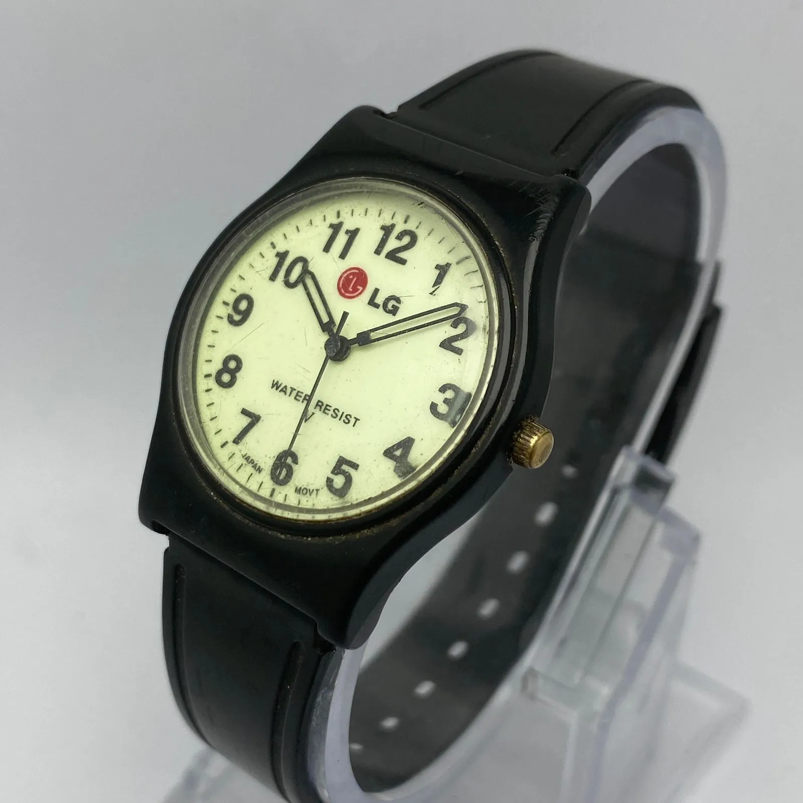 Family Gift Pack of 3 Watches | Best Quality Watches | Daniel Wellington Watch LG Quartz Watch Apple Logo Digital Watch | Watches Without Box Random Color