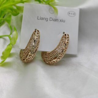 Imported Elegant Crystal Flower Dangle Earrings Graceful Stylish - Luxurious Gold Finish | Best Quality Artificial Earrings For Girls Women Cartflix.pk